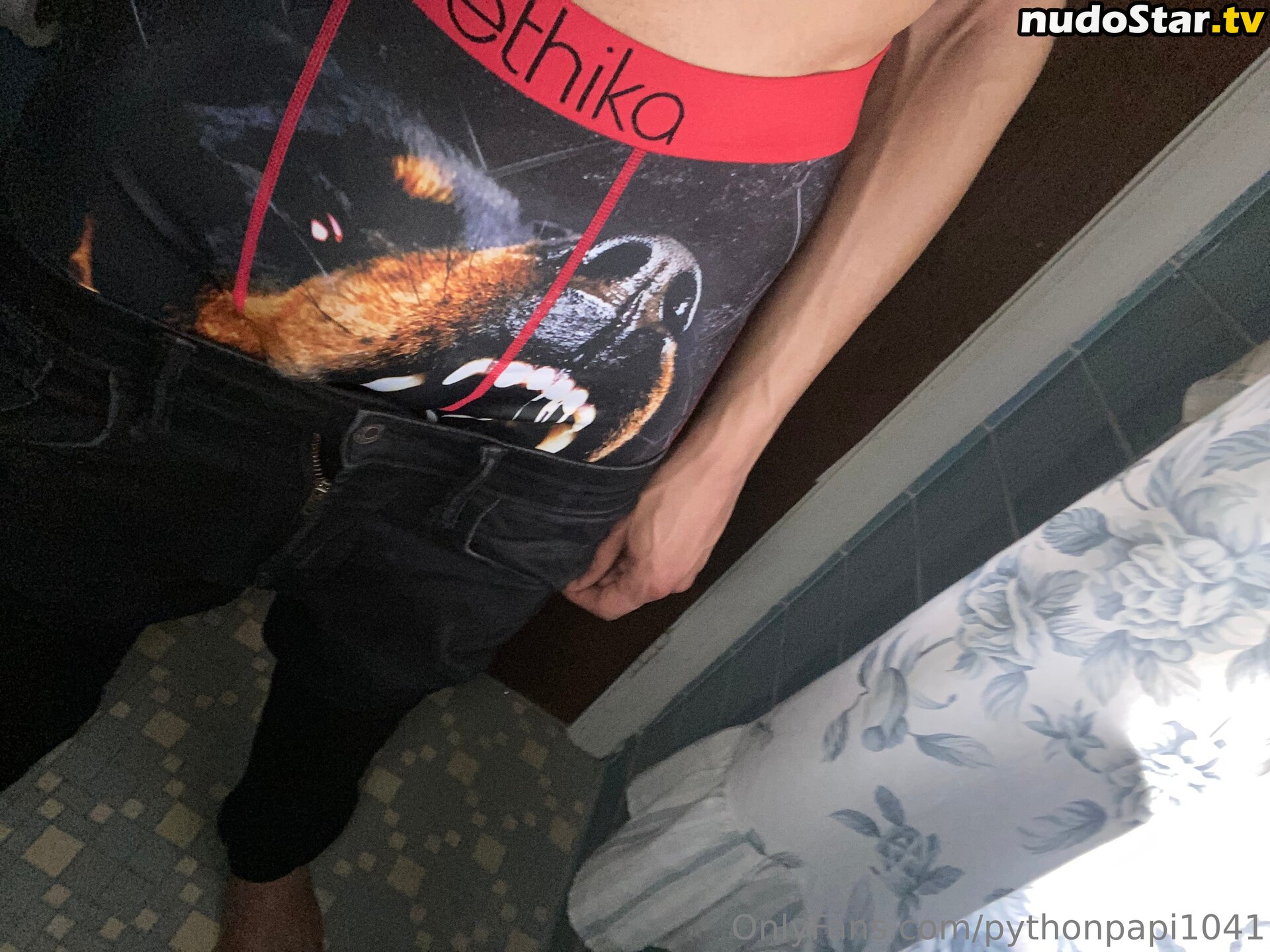 pythonpaige / pythonpapi1041 Злите Оголене Фото OnlyFans #1